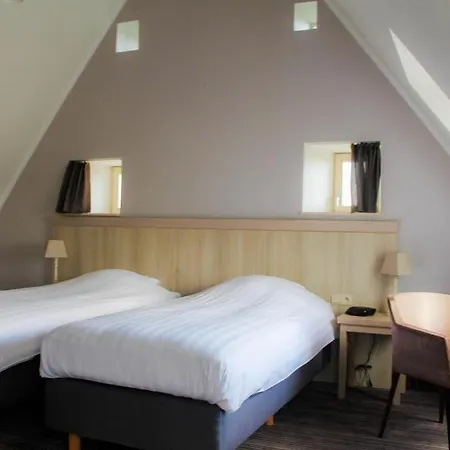 Hotel La Couronne 3*